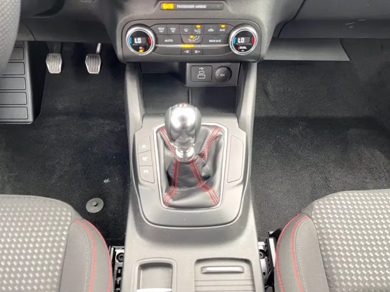 Ford Focus usata a Milano (16)