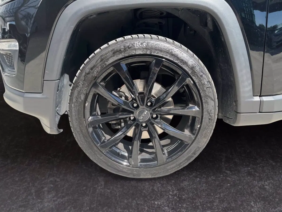 Jeep Compass usata a Milano (9)