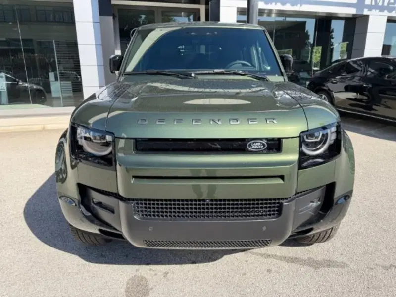 Land Rover Defender nuova a Potenza (2)