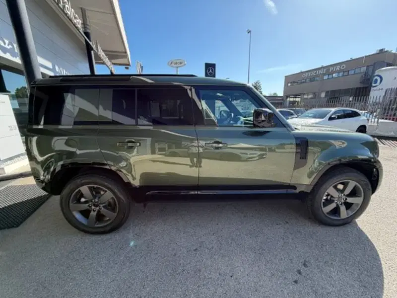 Land Rover Defender nuova a Potenza (3)