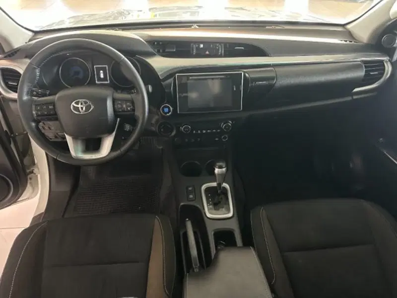 Toyota Hilux usata a Cuneo (10)