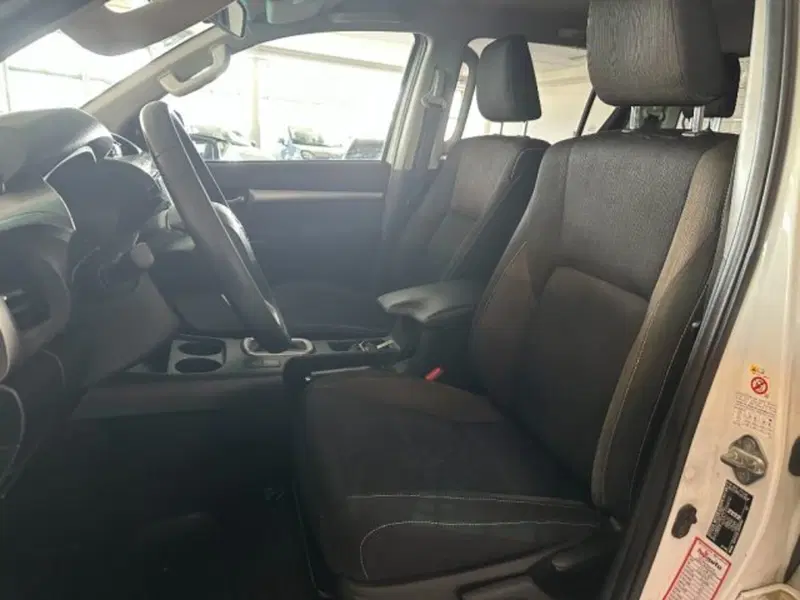 Toyota Hilux usata a Cuneo (11)