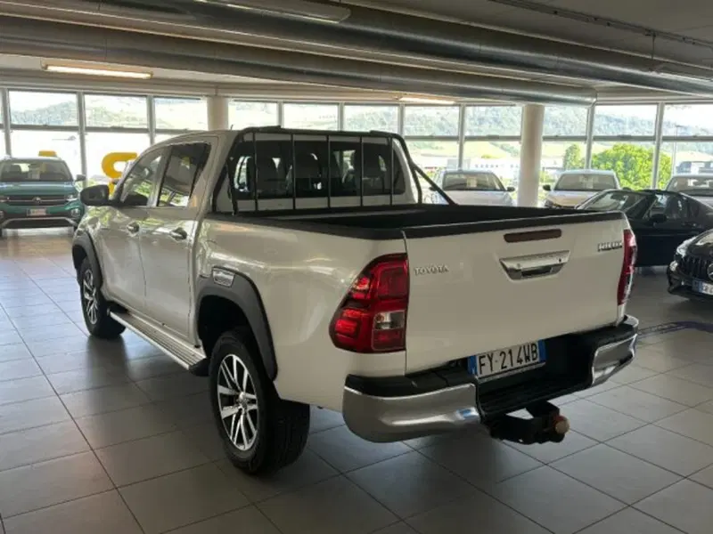 Toyota Hilux usata a Cuneo (5)