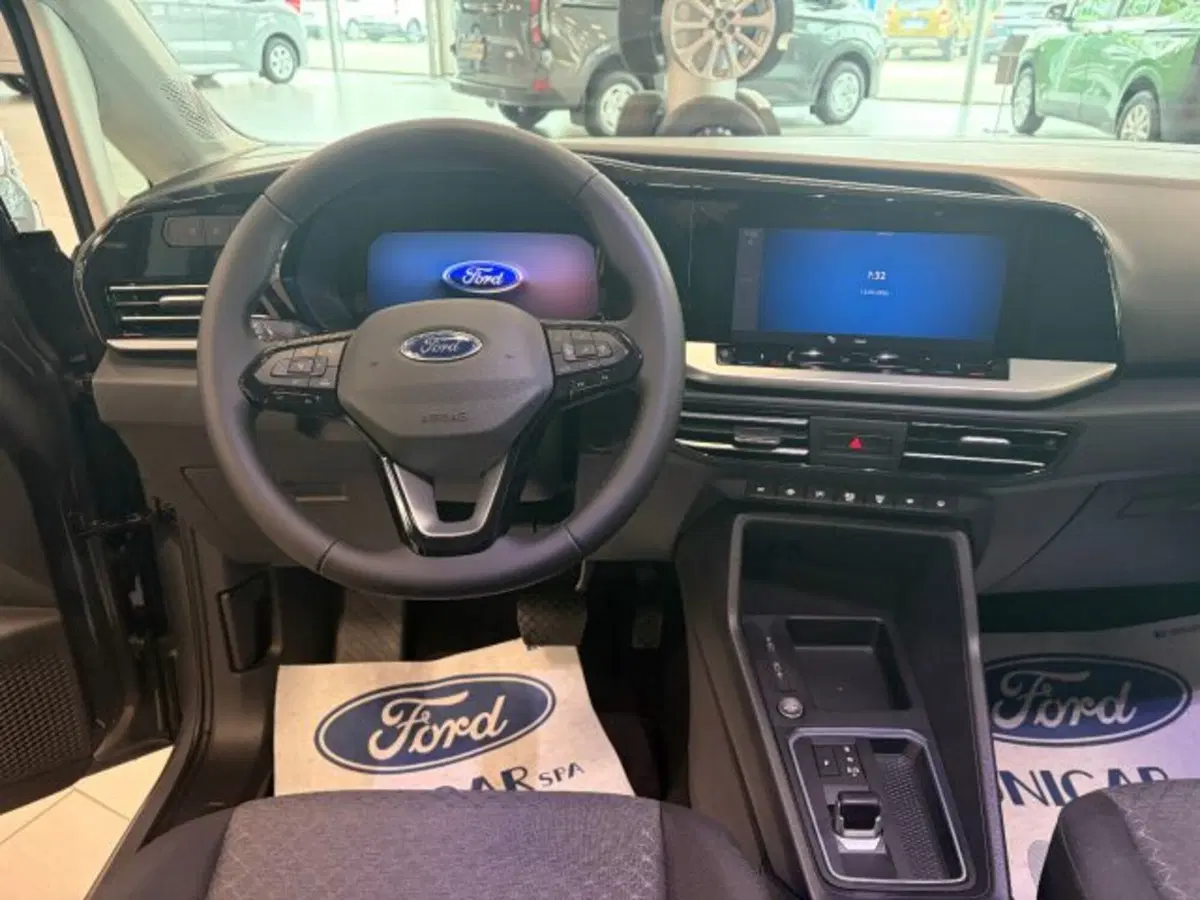 Ford Tourneo Connect nuova a Cuneo (7)
