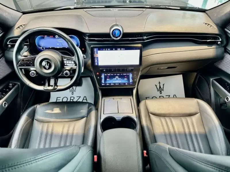 Maserati Grecale usata a Torino (10)