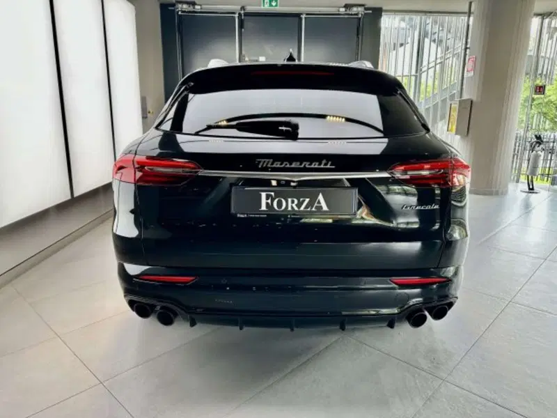 Maserati Grecale usata a Torino (7)