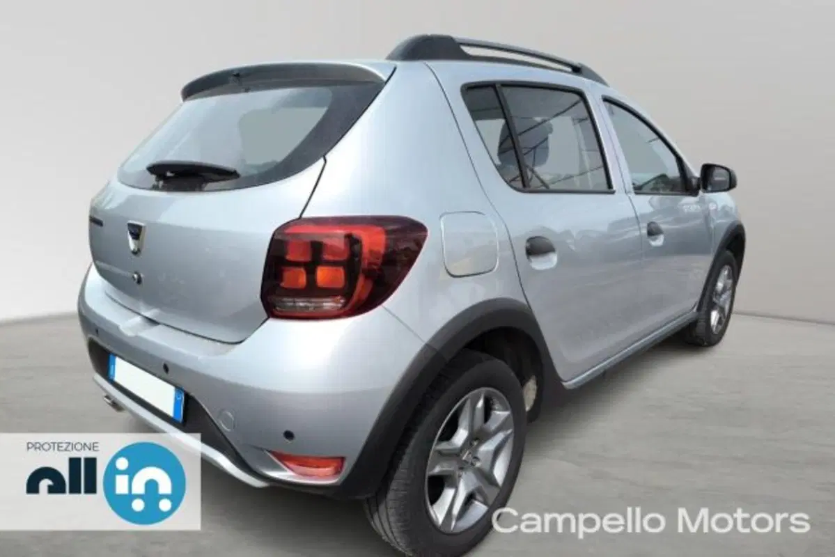Dacia Sandero usata a Venezia (4)