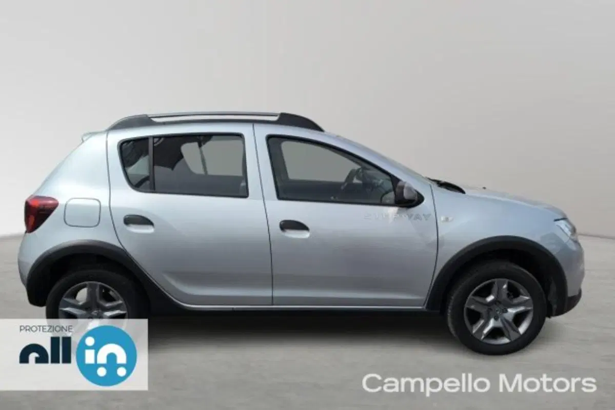 Dacia Sandero usata a Venezia (8)