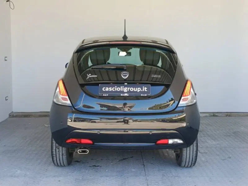 Lancia Ypsilon usata a Teramo (5)