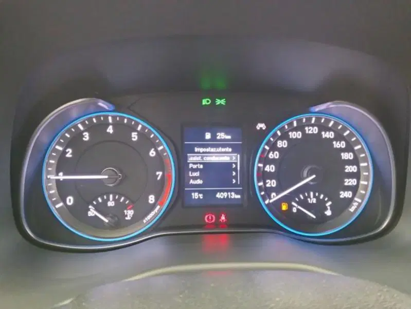 Hyundai Kona usata a Como (13)