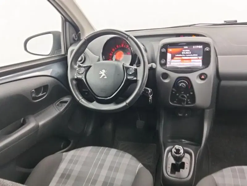 Peugeot 108 usata a Como (10)