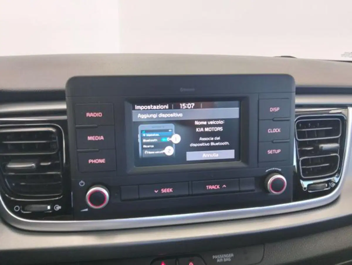 Kia Rio usata a Como (14)