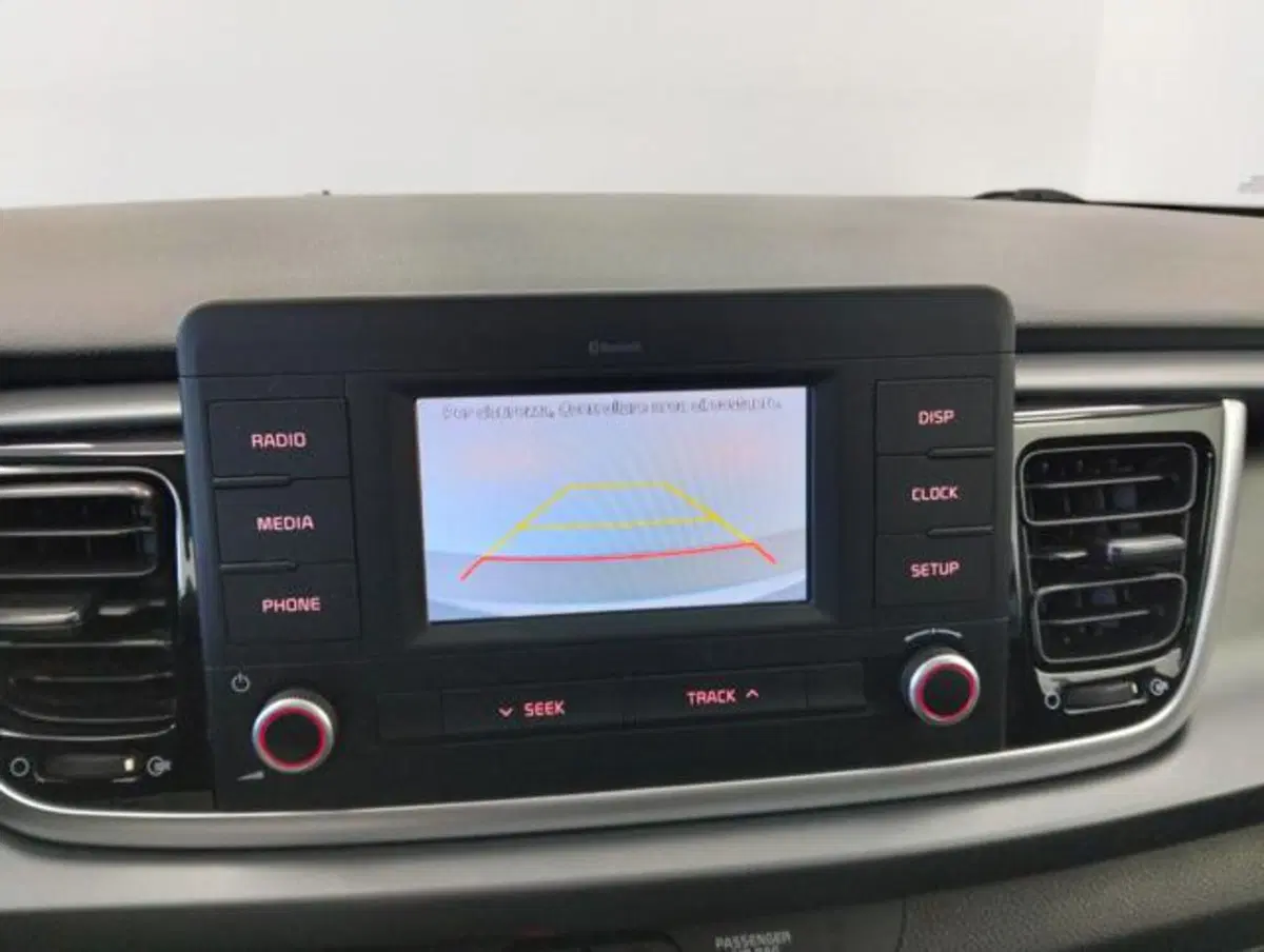 Kia Rio usata a Como (16)