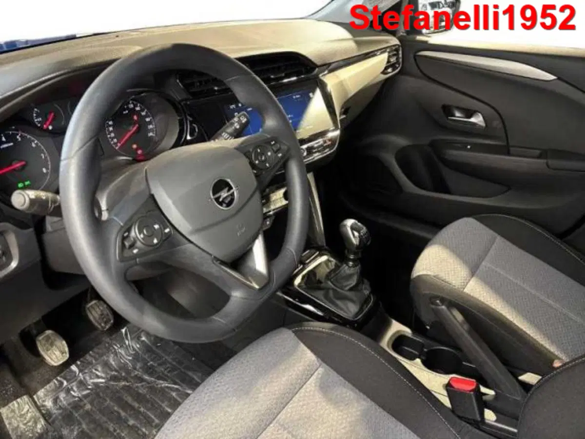 Opel Corsa nuova a Bologna (11)