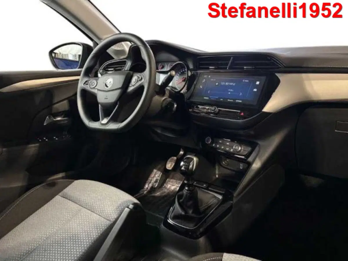 Opel Corsa nuova a Bologna (15)