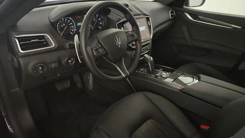 Maserati Ghibli usata a Perugia (11)
