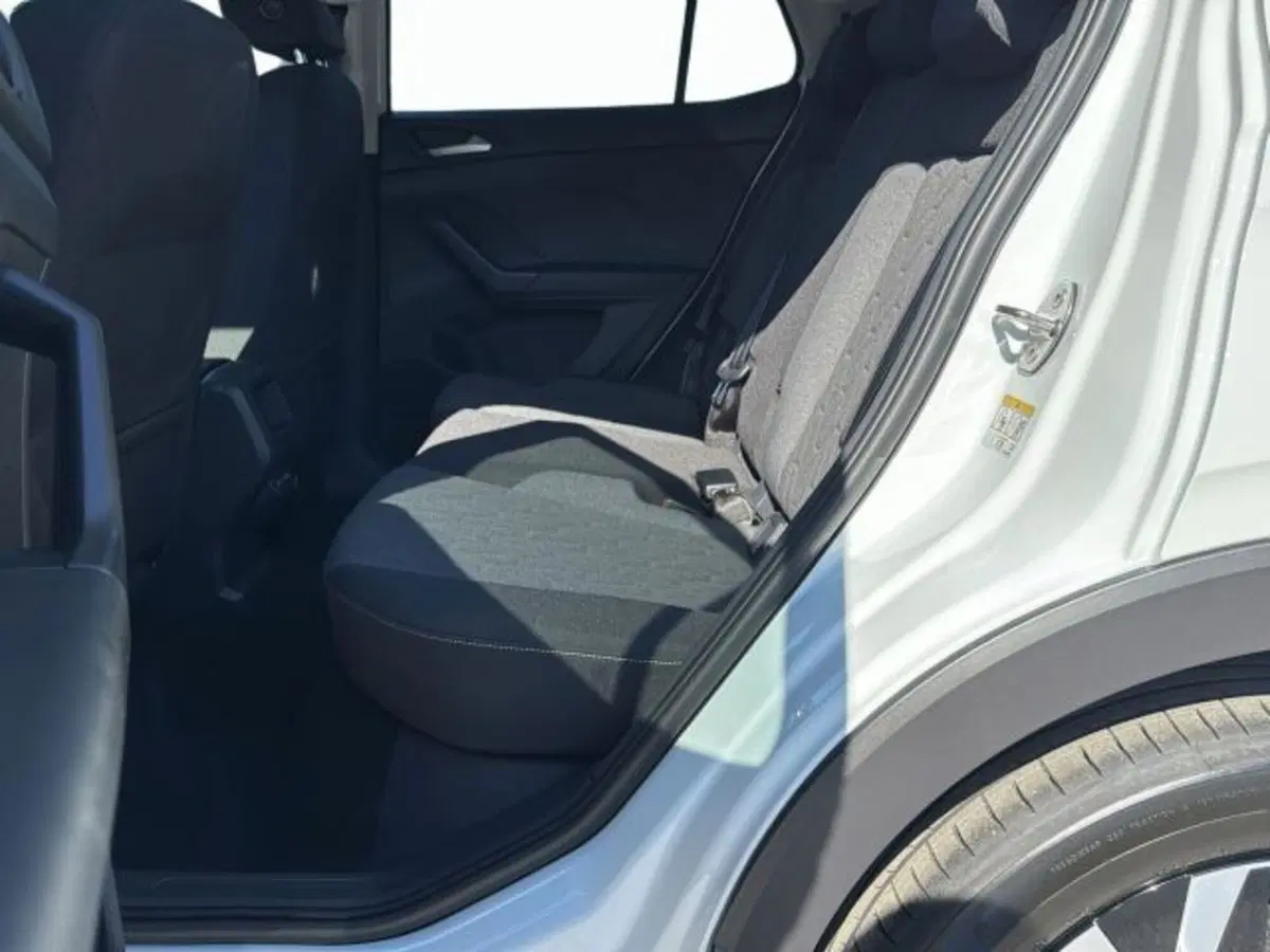 Volkswagen T-Cross nuova a Vicenza (10)