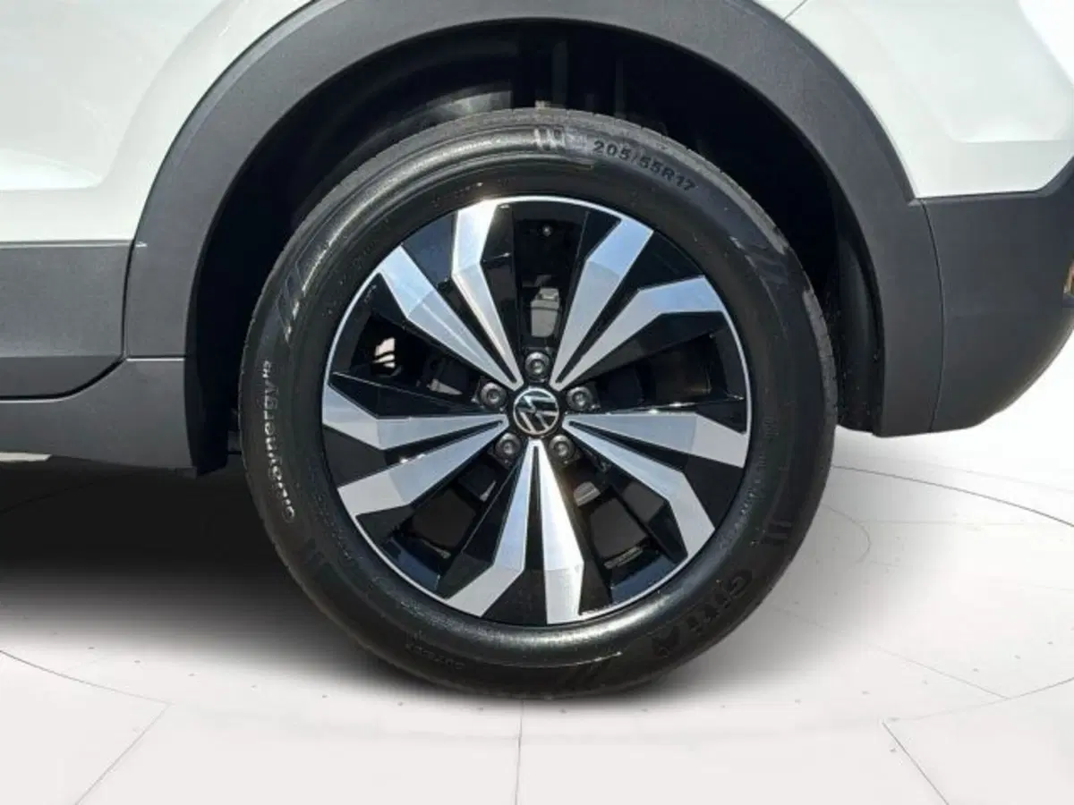 Volkswagen T-Cross nuova a Vicenza (7)