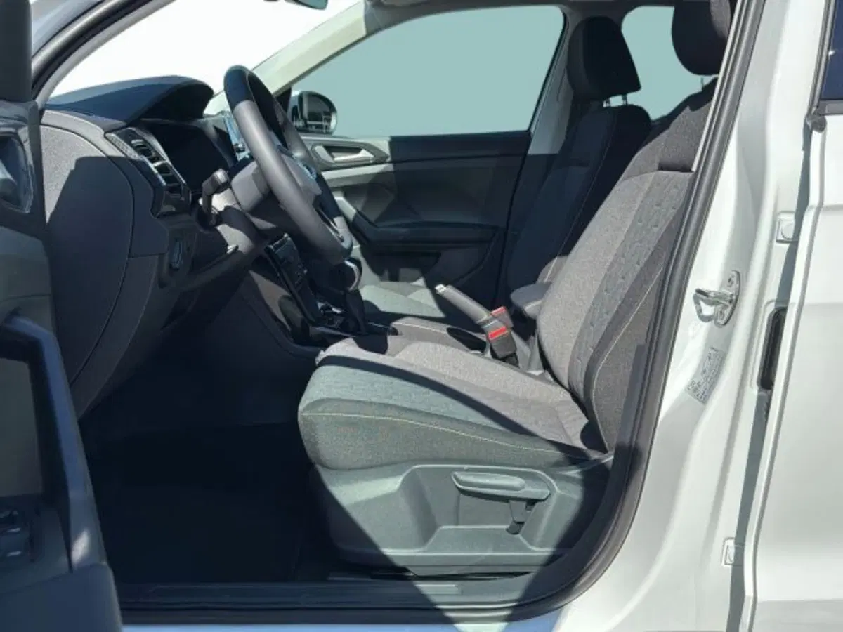 Volkswagen T-Cross nuova a Vicenza (8)