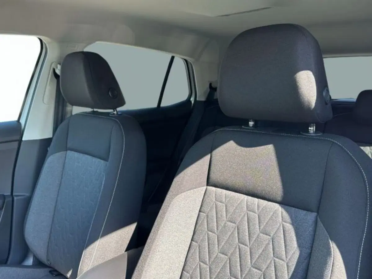Volkswagen T-Cross nuova a Vicenza (9)