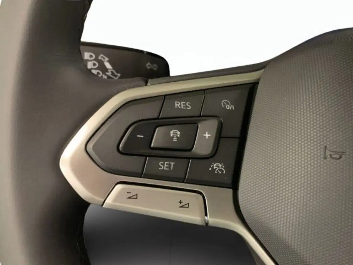 Volkswagen T-Cross nuova a Vicenza (11)