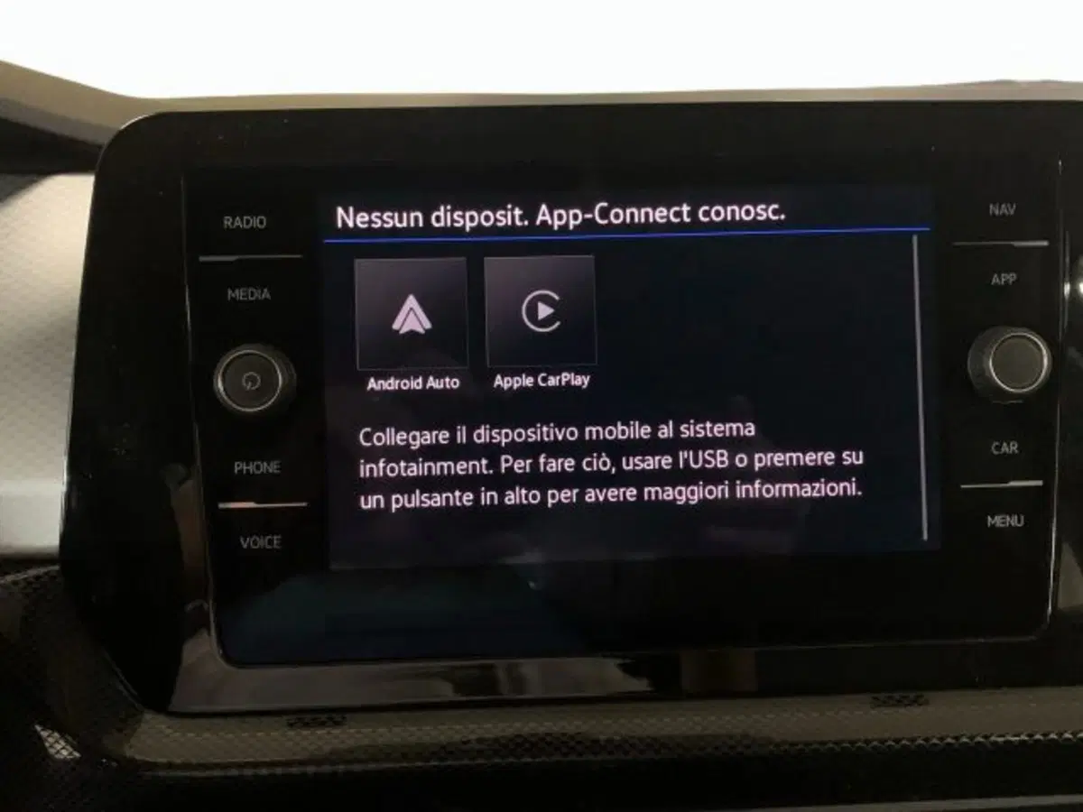 Volkswagen T-Cross nuova a Vicenza (16)