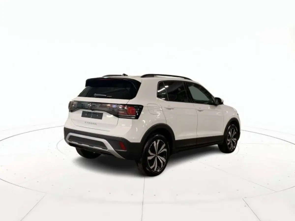 Volkswagen T-Cross nuova a Vicenza (4)