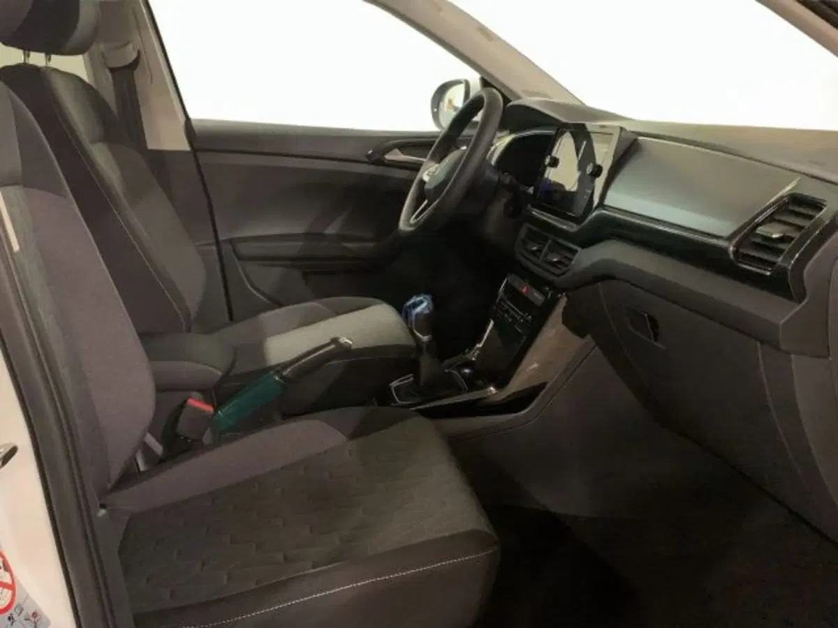 Volkswagen T-Cross nuova a Vicenza (6)
