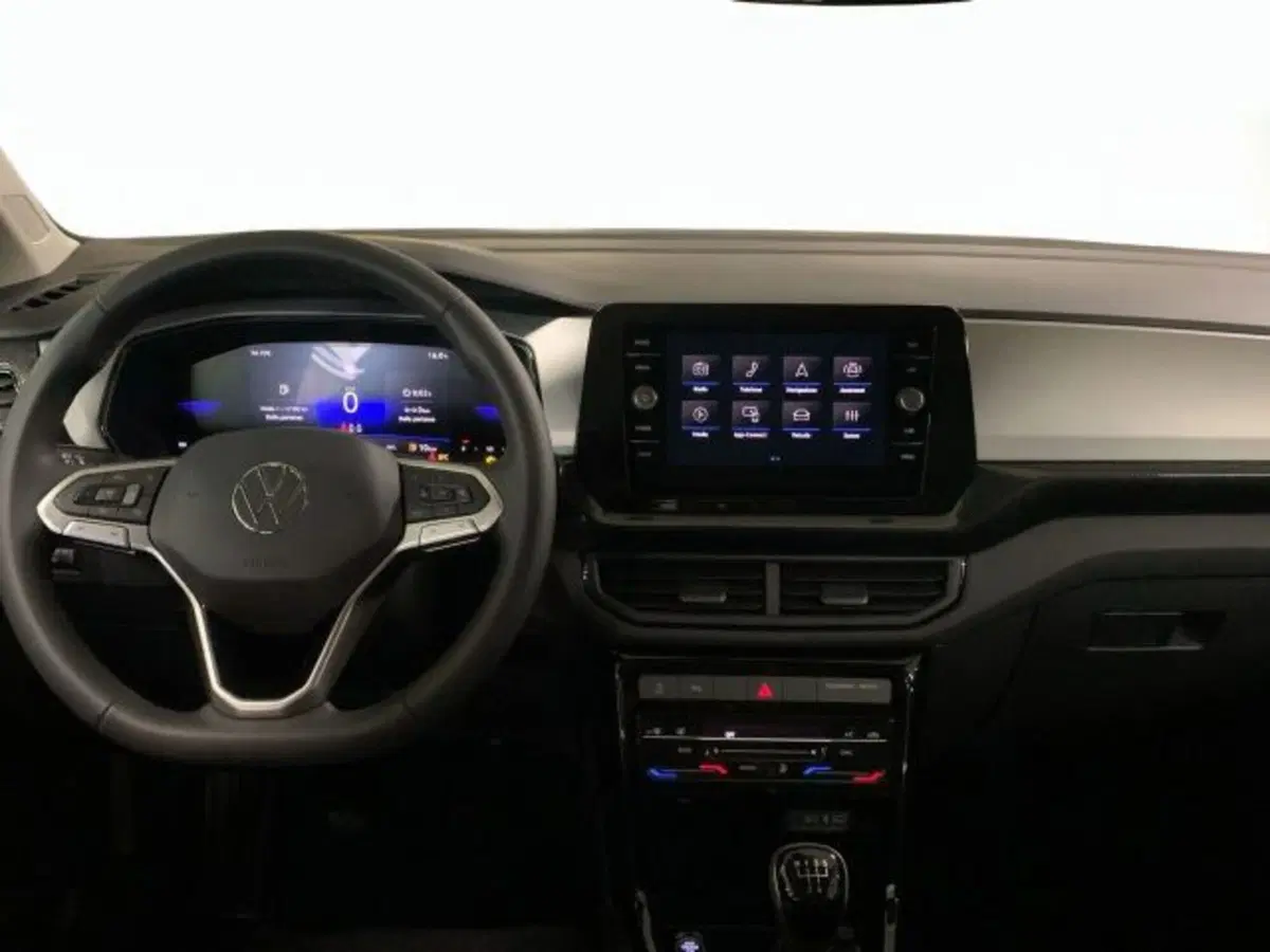 Volkswagen T-Cross nuova a Vicenza (8)
