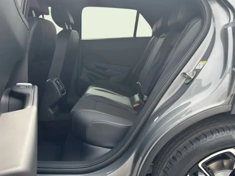 Volkswagen T-Roc nuova a Vicenza (10)