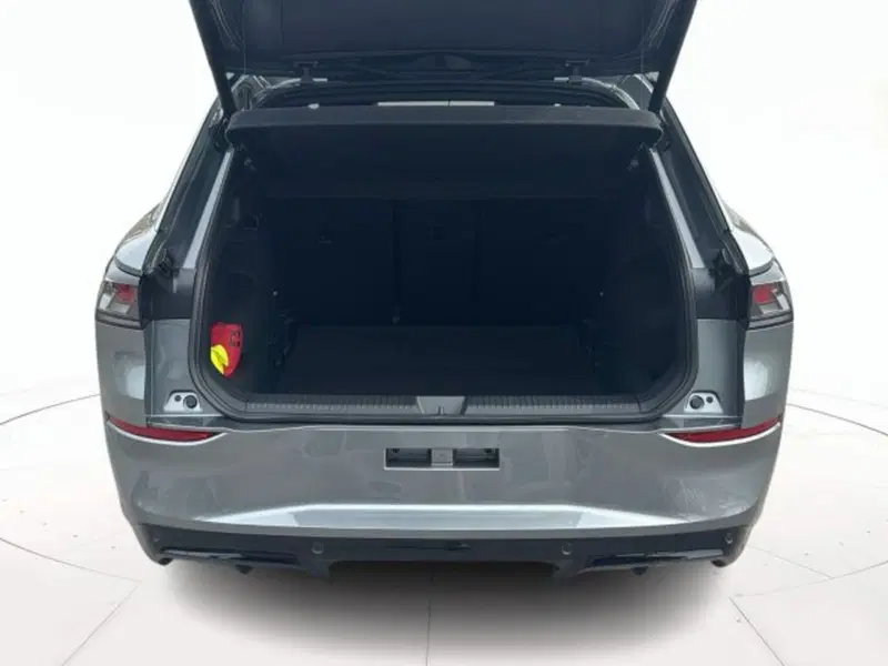 Volkswagen T-Roc nuova a Vicenza (11)