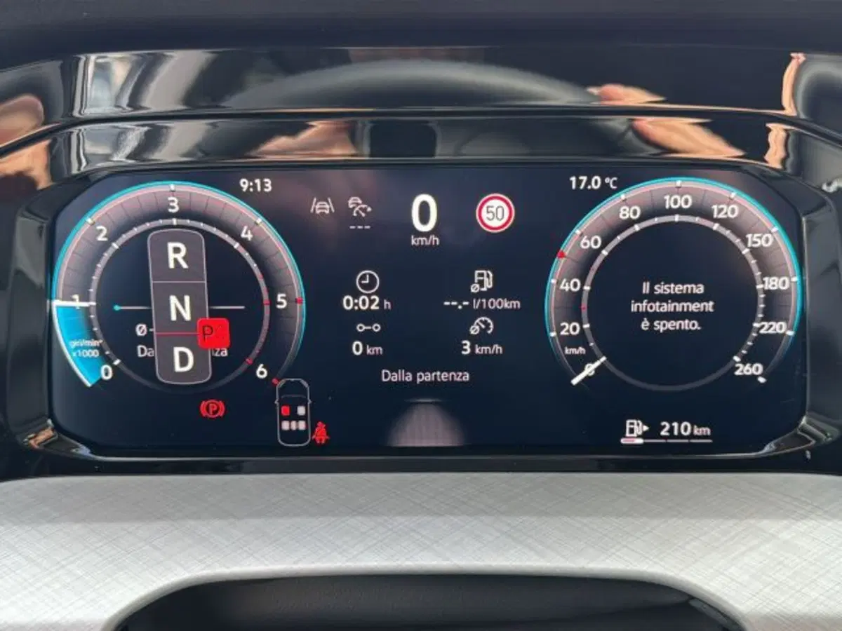 Volkswagen Golf Variant nuova a Vicenza (15)