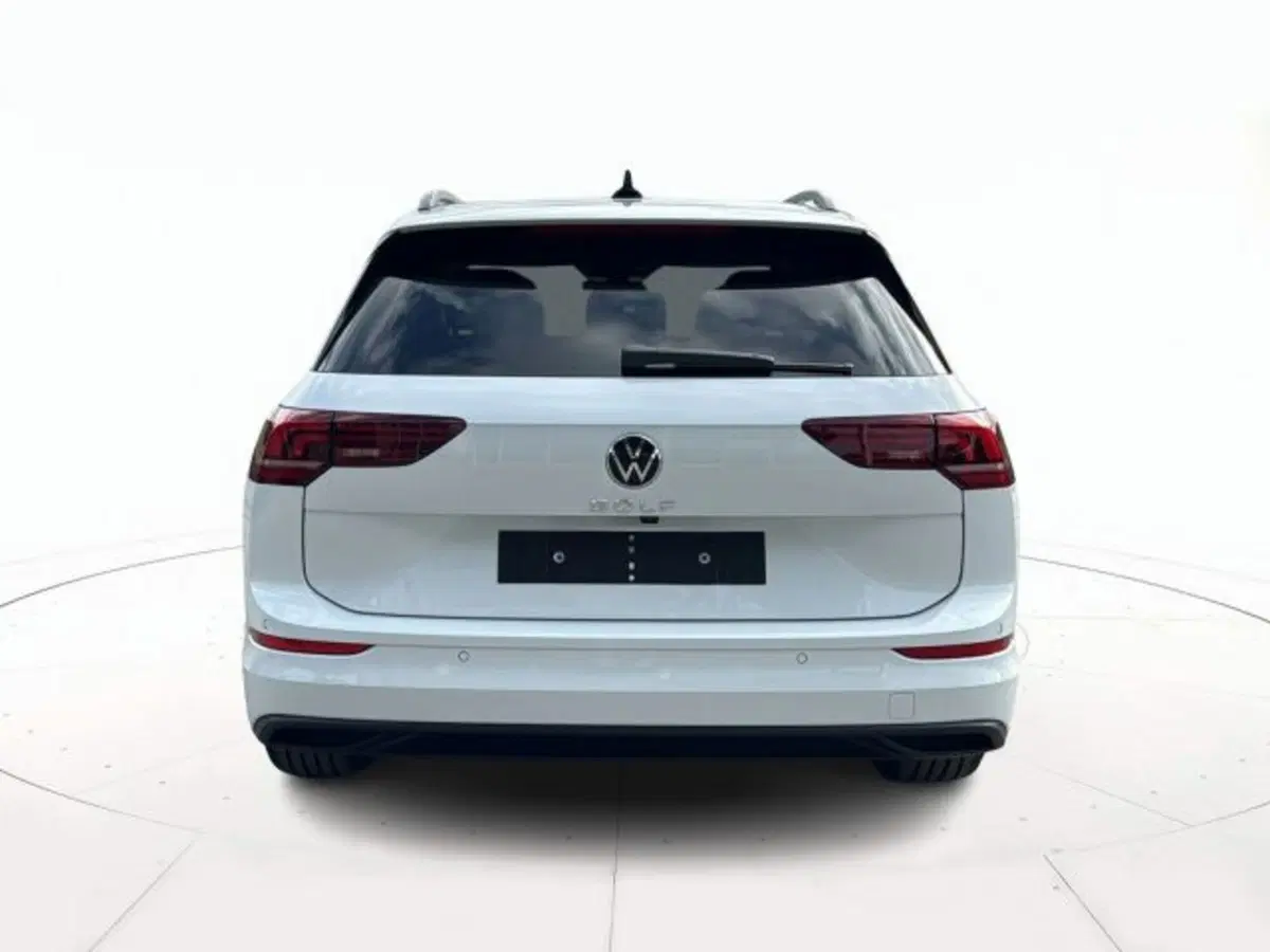 Volkswagen Golf Variant nuova a Vicenza (4)