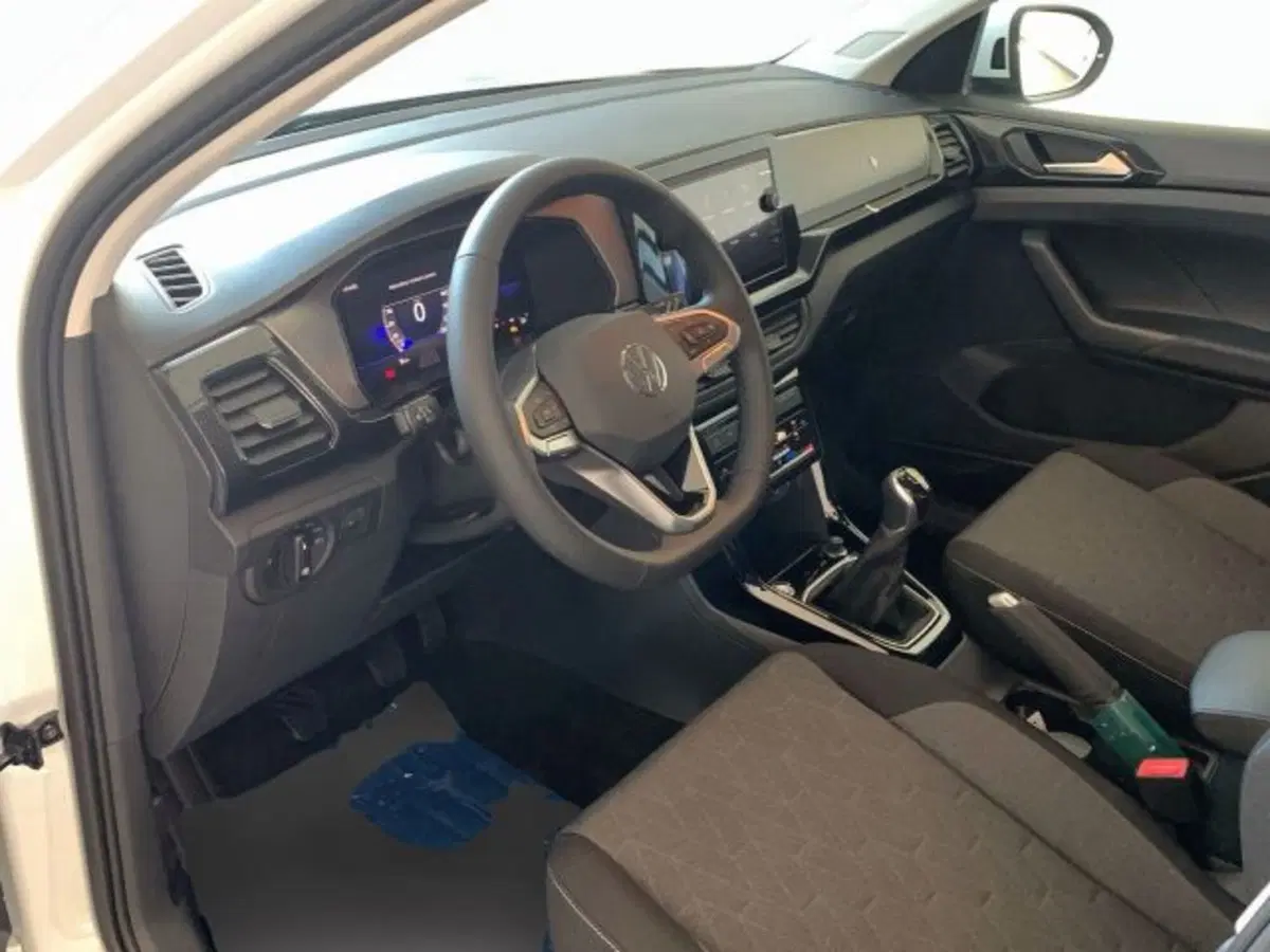 Volkswagen T-Cross nuova a Vicenza (10)