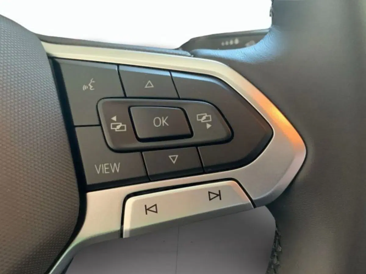 Volkswagen T-Cross nuova a Vicenza (11)