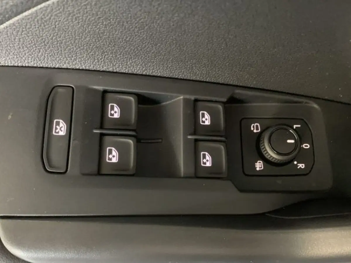 Volkswagen T-Cross nuova a Vicenza (20)