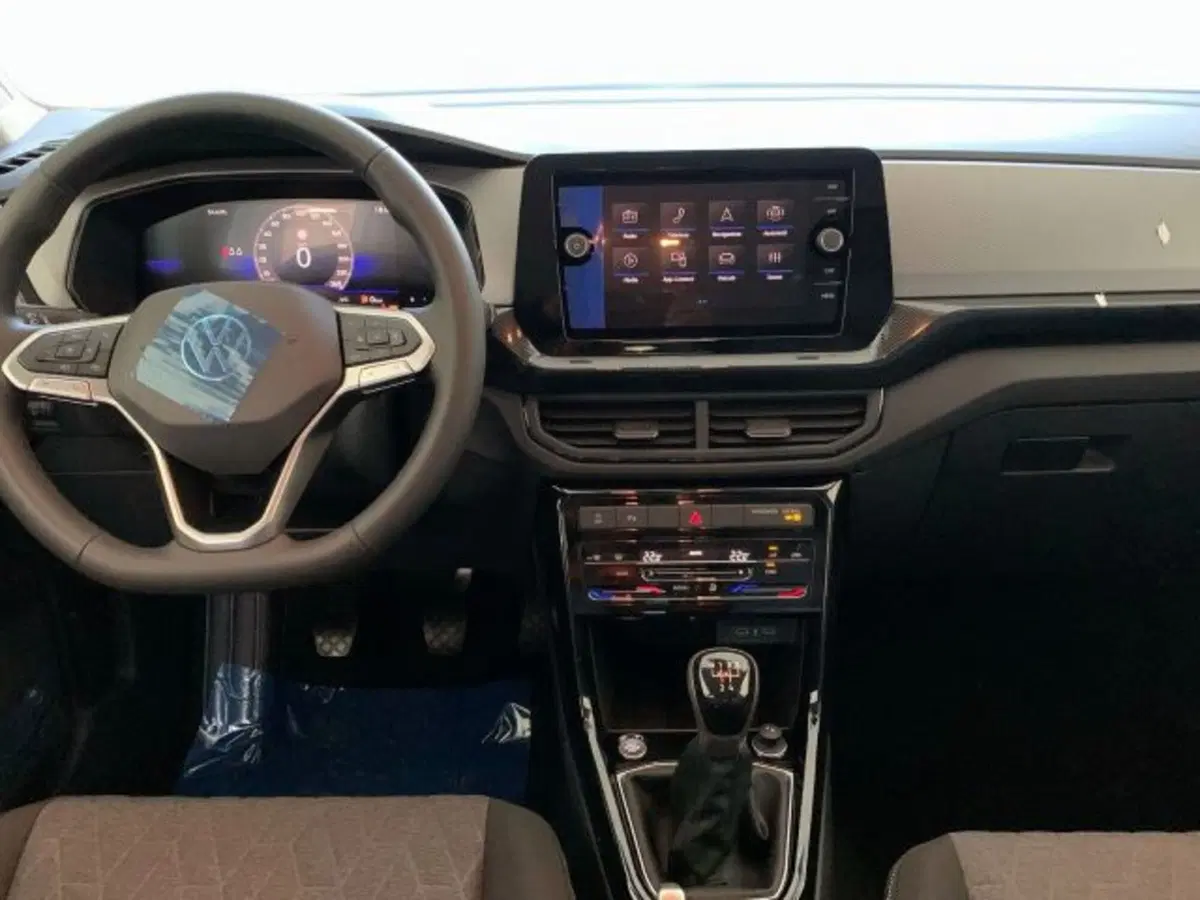 Volkswagen T-Cross nuova a Vicenza (8)