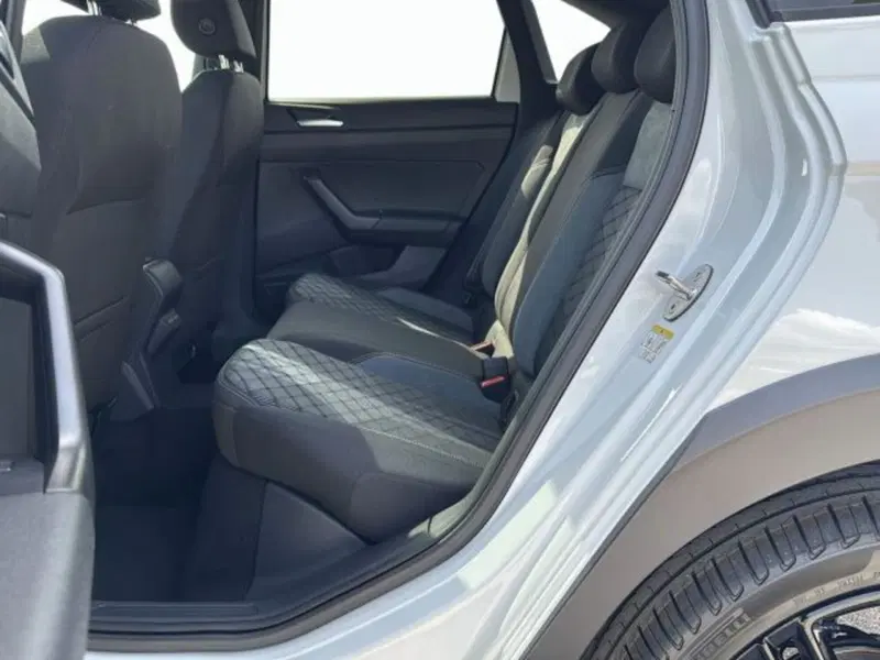 Volkswagen Taigo nuova a Vicenza (10)