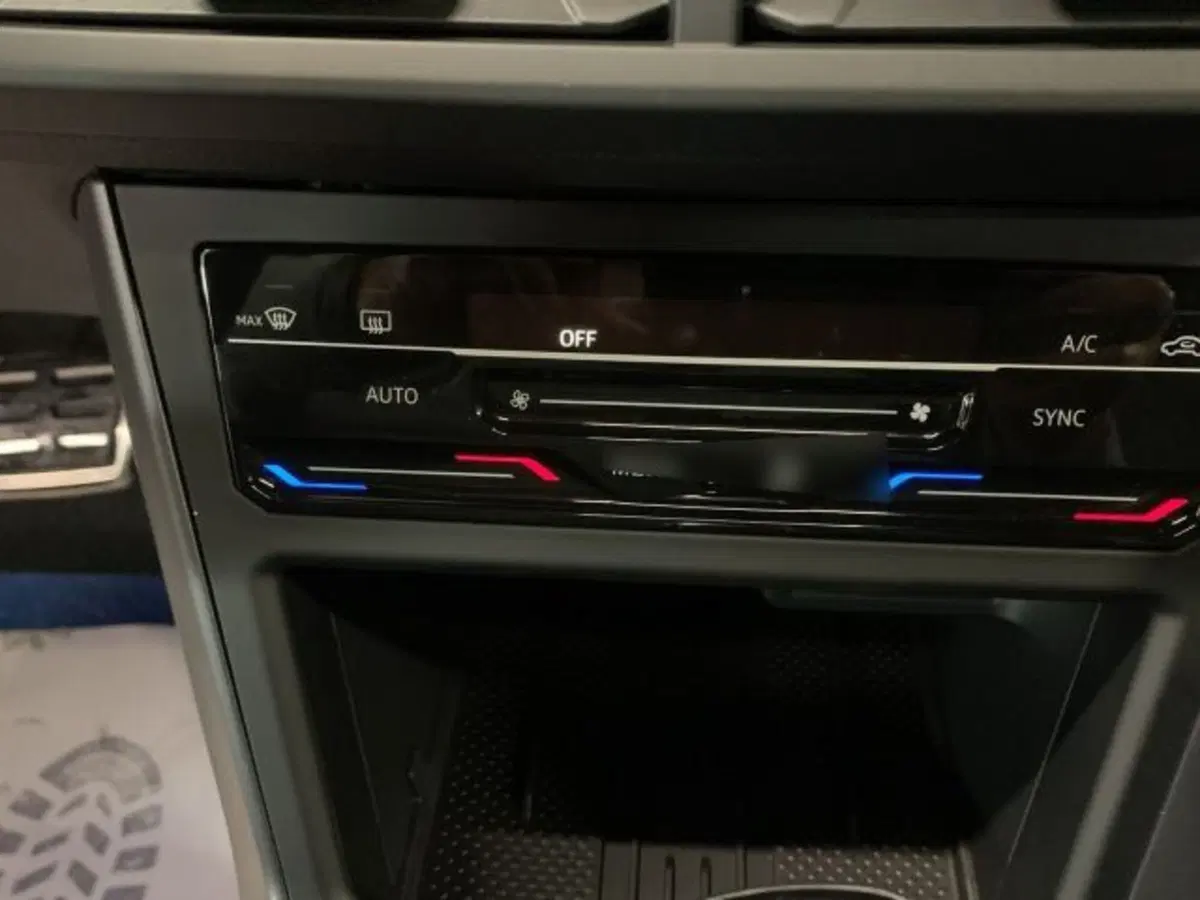 Volkswagen Taigo nuova a Vicenza (18)