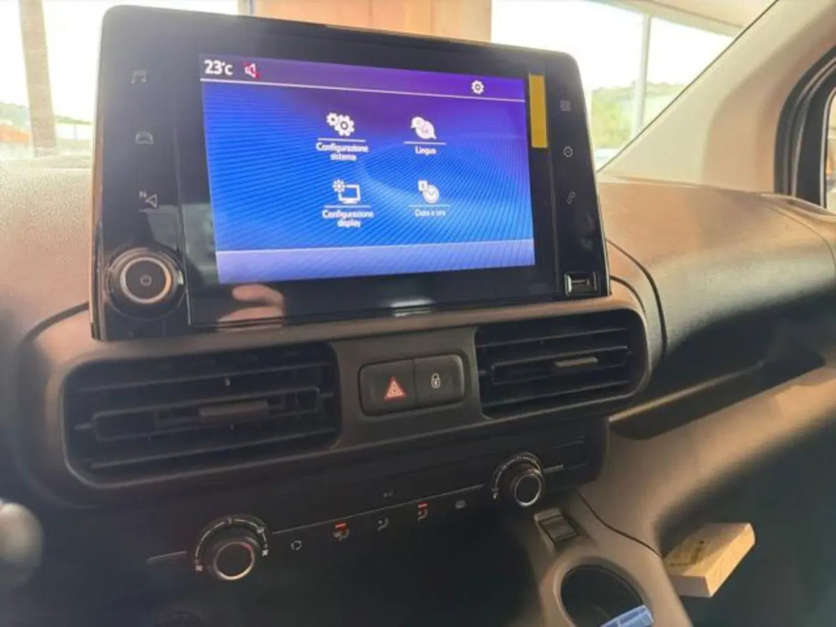 Toyota Proace City Electric nuova a Sassari (12)
