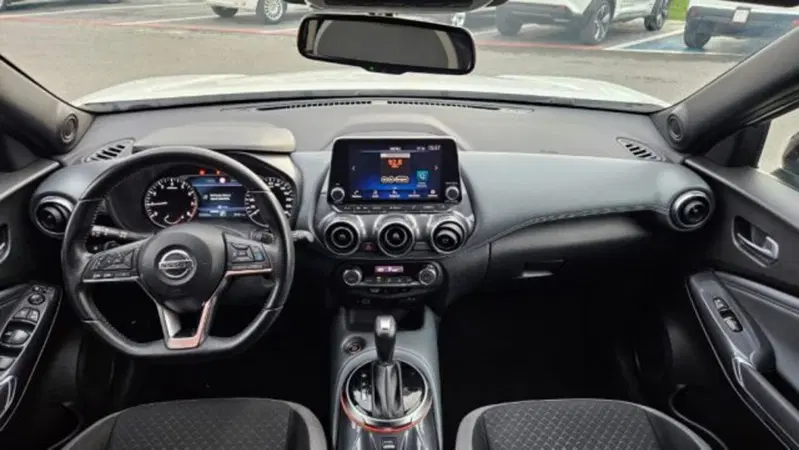 Nissan Juke usata a Lucca (9)