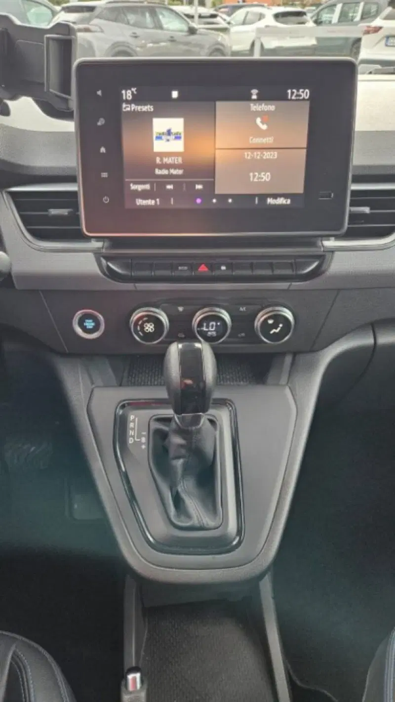 Nissan Townstar usata a Lucca (13)