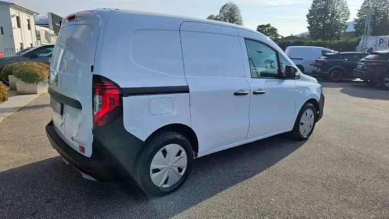 Nissan Townstar usata a Lucca (5)