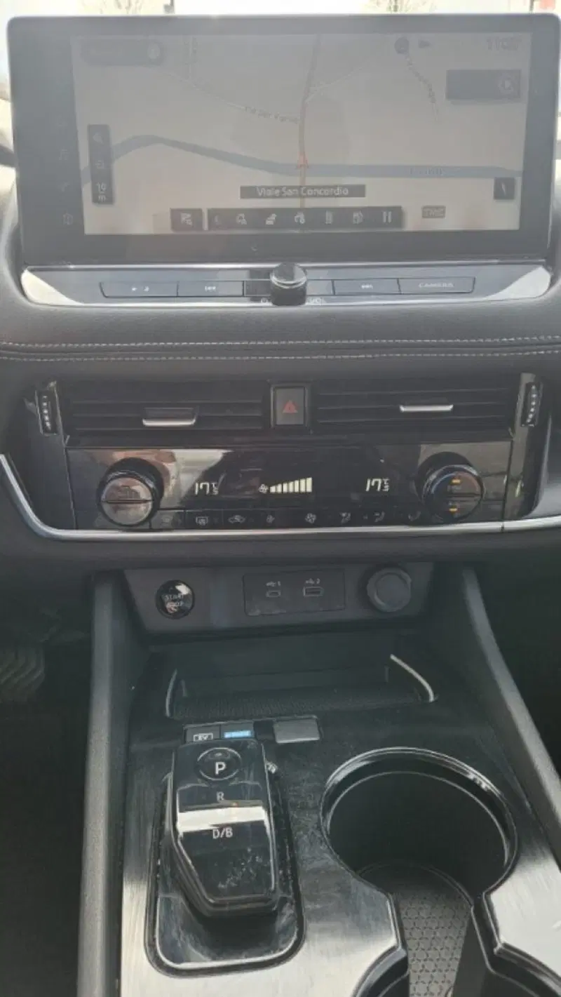 Nissan X-Trail usata a Lucca (12)