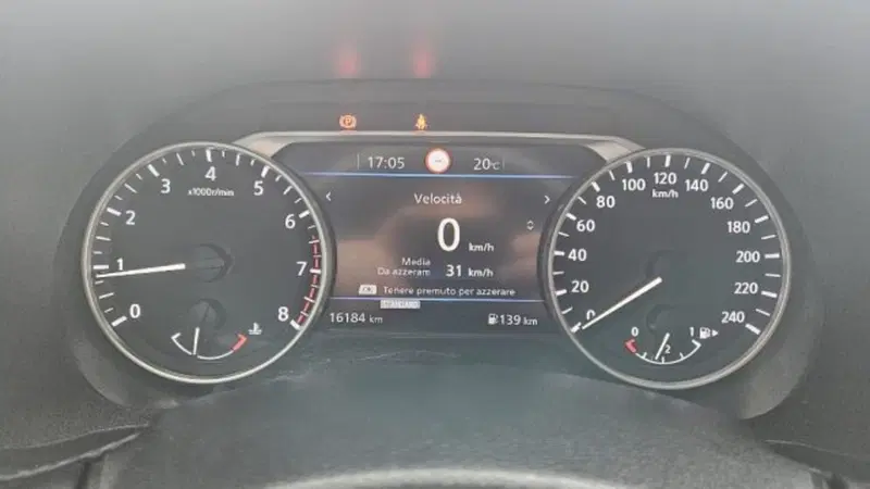 Nissan Juke usata a Lucca (15)