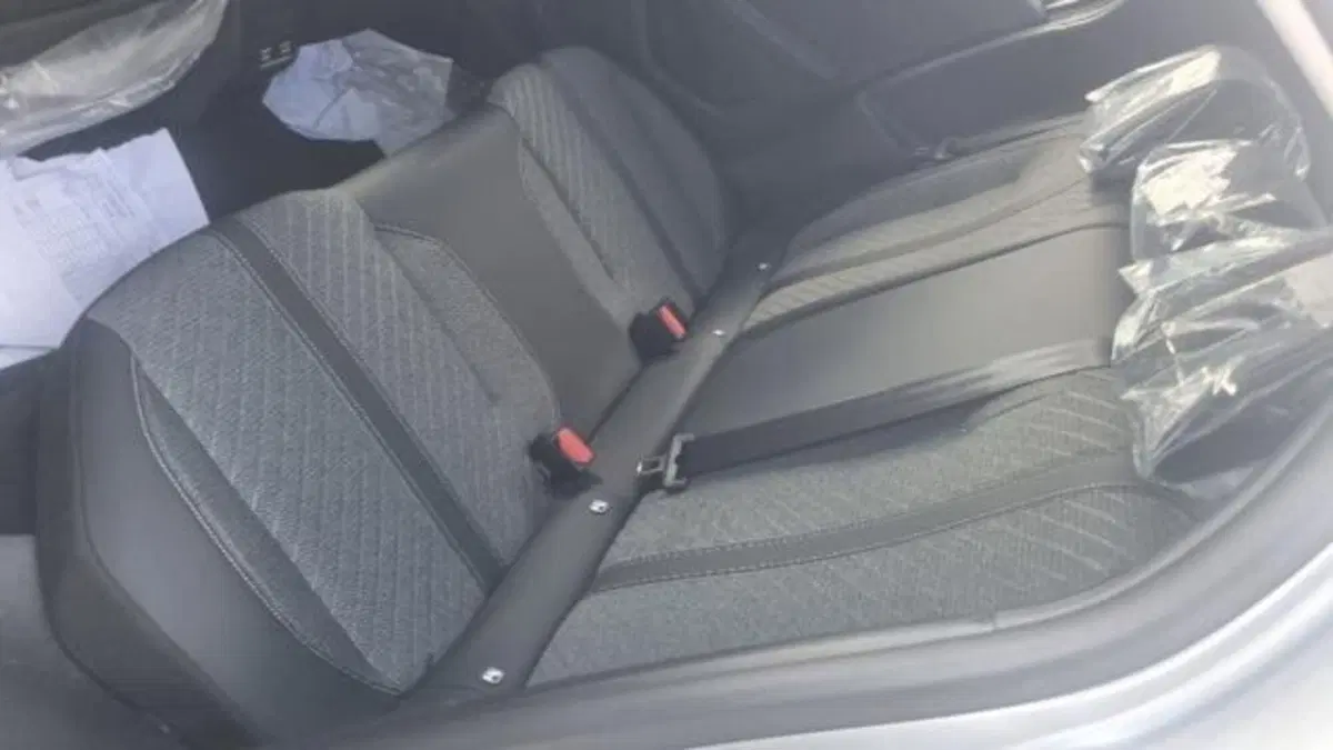 Peugeot 208 nuova a Savona (16)