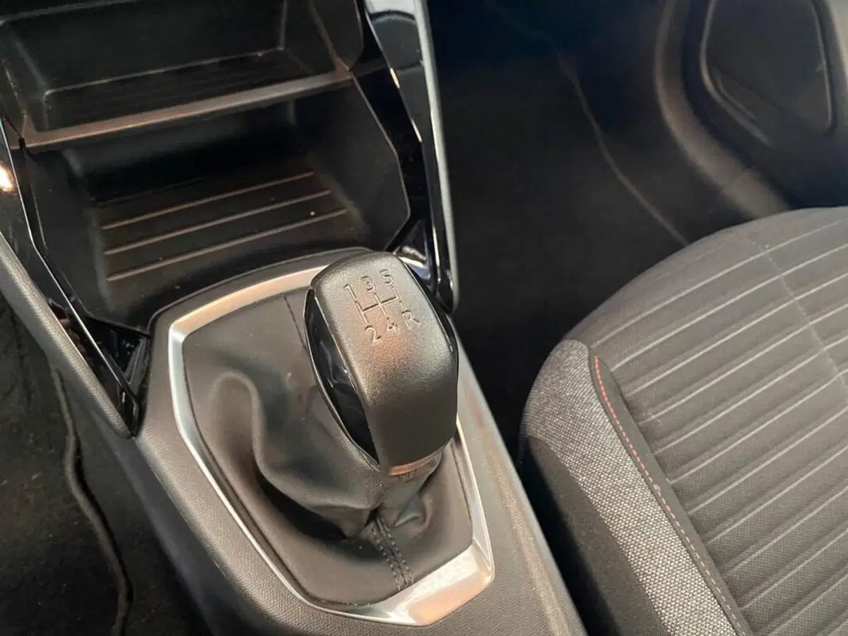 Peugeot 208 usata a Torino (12)