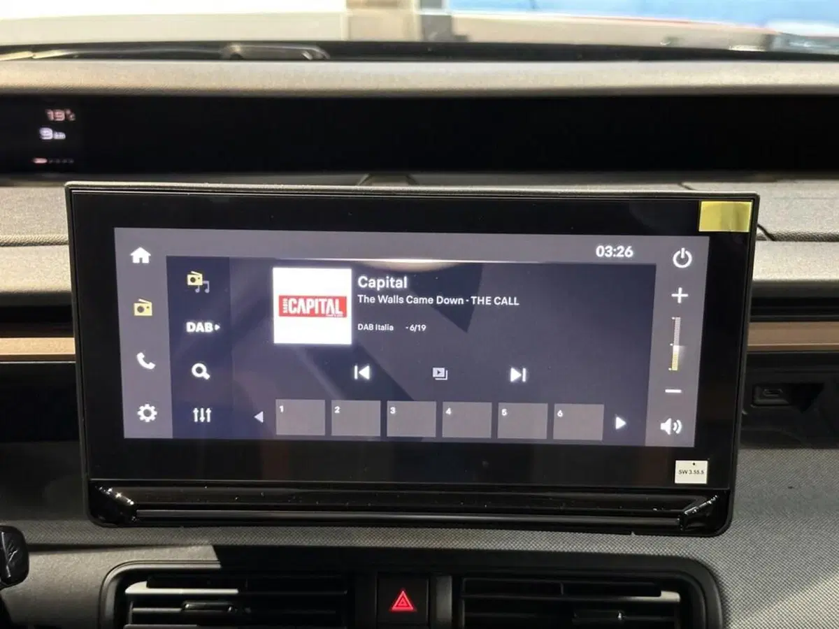 Citroen C3 Aircross nuova a Sondrio (15)