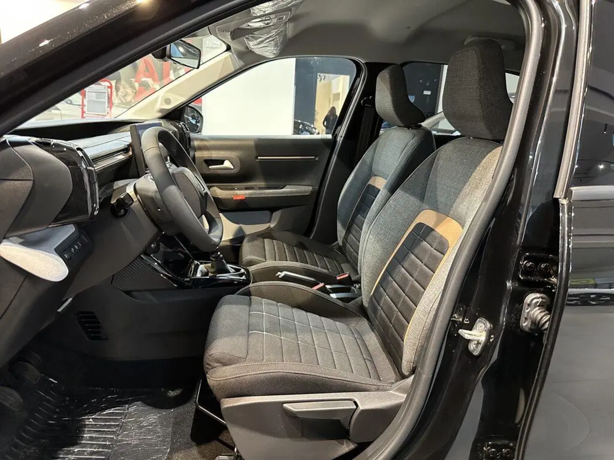Citroen C3 Aircross nuova a Sondrio (9)