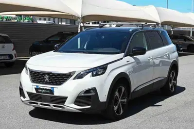 Peugeot 5008 BlueHDi 120 S&amp;S GT Line del 2017 usata a Pianezza